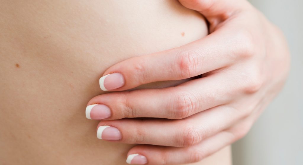 Épilateur à lumière pulsée : le point sur les risques et la sécurité